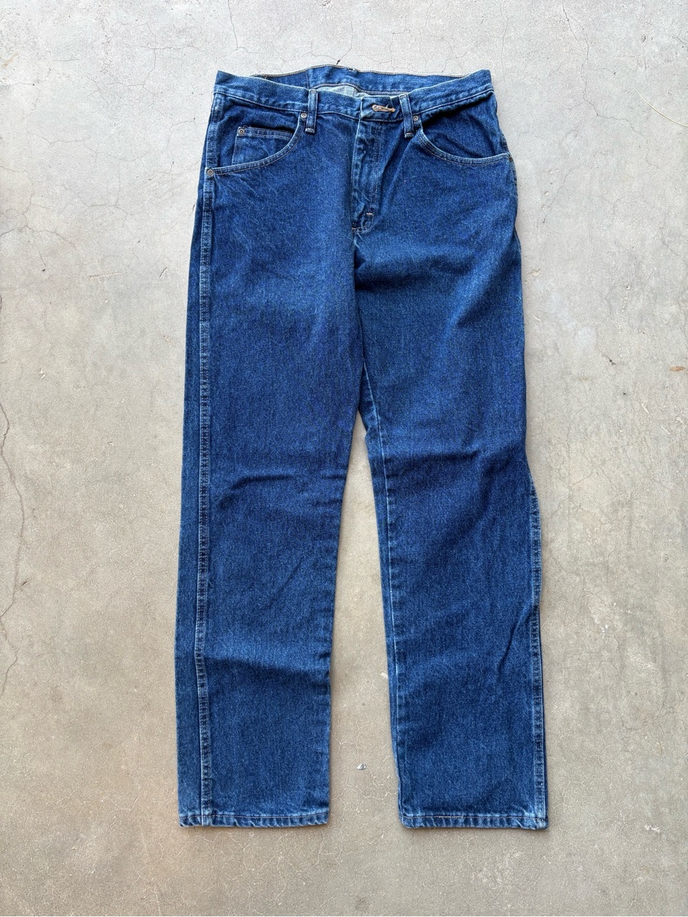 Vintage Wrangler Authentic Regular Fit Jeans 33x32 Dark Wash